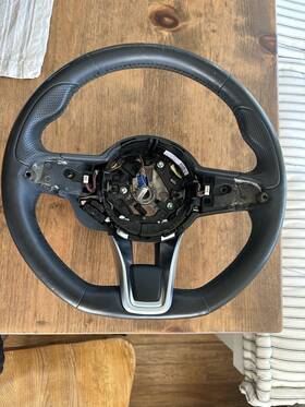 01561509710 Alfa Romeo Giulia Steering Wheel With Switches Oem 2017 - 2022