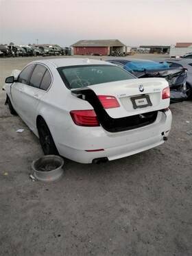 235.bm1p13 Bmw 528i 2013 Steering Wheel 3555593