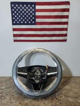 235.gm6320 Cadillac 2020 Ct5 Steering Wheel #2742815 And #85143361 Oem Brand New