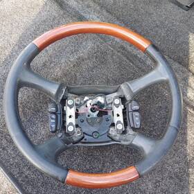 235.gm6d02 Cadillac 2001 2002 Escalade Steering Wheel Oem Light Grey Leather Trim Code 92