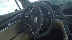 235.gm6x18 Cadillac Xt5 2018 Steering Wheel 9307618