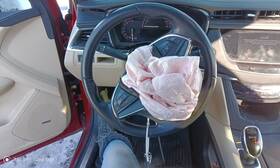 235.gm6x19 Cadillac Xt5 2019 Steering Wheel 784735