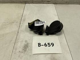 000099 Chevrolet 2010 Traverse Horn Siren Signal Set Of 2 Oem