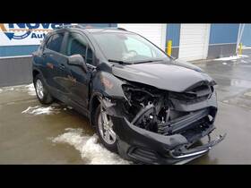 235.gm1g19 Chevrolet Trax 2019 Steering Wheel 942953