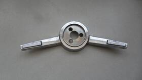 3881757 Chevrolet 1966 66 Chevy Impala Caprice Steering Wheel Trim Horn Bar Oem 02ab1 Il