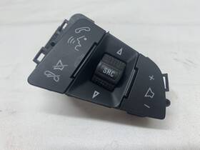 42356198 Chevrolet 2017-2022 Trax Steering Wheel Black Radio Control Switch Oem