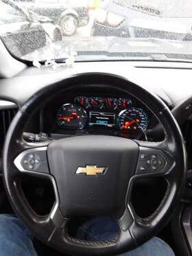 7323652 Chevrolet Used Steering Wheel Fits 2018 Silverado 1500 Pickup Grade B