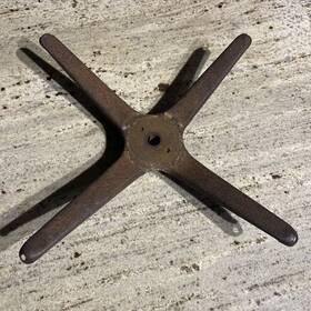 750479 Chevrolet Vintage 1920 S Steering Wheel 4-spoke 15-1/2 Inch Diameter #750479 Chevy