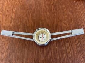 765638 Chevrolet 61/62 Belair Horn Ring Nice