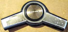 9766449 Chevrolet 82 83 84 85 Chevy S10 Blazer Gmc S15 Jimmy Steering Wheel Horn Button