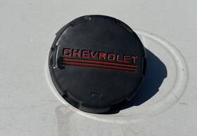 Hc102 Chevrolet 88-94 Chevy Gmc C/k 1500 2500 3500 Steering Wheel Horn Pad Cap Rubber Used Oem