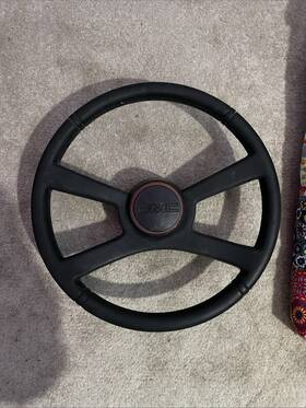 235.gm8c89 Chevrolet Truck 1981-87 91 Gmc Suburban 4-spoke Steering Wheel With Horn Button