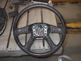 235.gm8n04 Chevrolet Truck Used 04 Silv2500 Leather Wrapped Ebony Steering Wheel Radio Cntrls 27407