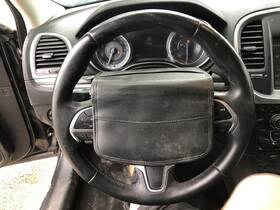 235.ch1u16 Chrysler 2016 300 Steering Wheel 945083