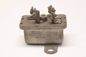 Hrl-4101 Chrysler Original 1946-48 Dodge Plymouth Desoto 6v Horn Relay Auto-lite