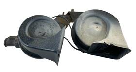 E970388 Dodge 2004 Grand Caravan Town And Country Horn Low High Tone Note Siren Alarm Oem