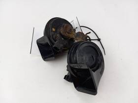 613.ch8d05 Dodge Truck Horn Pair For Durango 2005