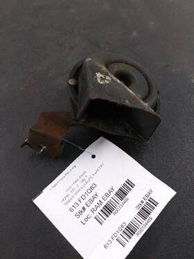 613.fd1q83 Ford Pass 1983 Horn