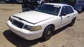 613.fd1s03 Ford Crown Vic 2003 Horn 813565