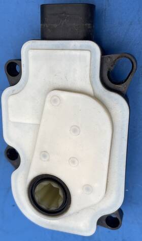1315-888-00008 Ford A24041203212 Mercedes Subaru Grille Shutter Motor Actuator