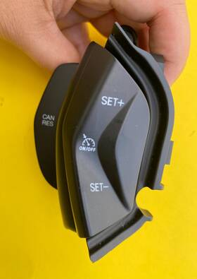 Am5t-9e740-aa Ford 2013-2016 Escape Steering Wheel Cruise Control Switch Oem