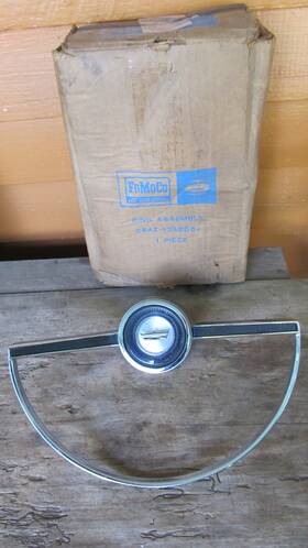 C5az13a805b2 Ford Nos 1965 Galaxie Chrome / Black Steerlng Wheel Horn Ring C5az-13a805