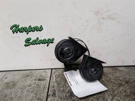 613.fd8g15 Ford Truck Explorer 2015 Horn Set