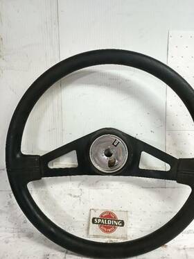 235.flhb08 Freightliner 2008 M2 Steering Wheel 10547688