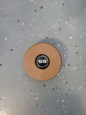 329736 General Motors 70-81 Camaro Original Steering Wheel Horn Button Cap Gm Factory