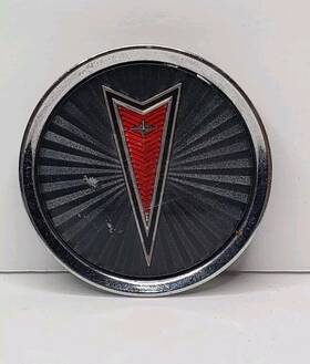 831109-2 General Motors 1977-87 Pontiac Steering Wheel Center Cap/horn Button #831109-2