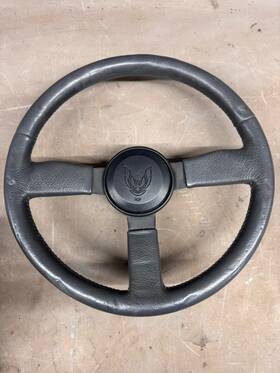10019416 General Motors Gm 1982-1989 Pontiac Firebird Trans Am Leather Steering Wheel Gta Horn Button Cap