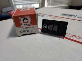 15557364 Gm Nos 83 84 85 86 87 88 89 90 91 Chevy S-10 Gmc Syclone Power Lock Switch Rh