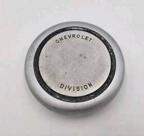 3929741 Gm 332926 2.820 1967-1975 Chevrolet Truck Horn Button Oem B
