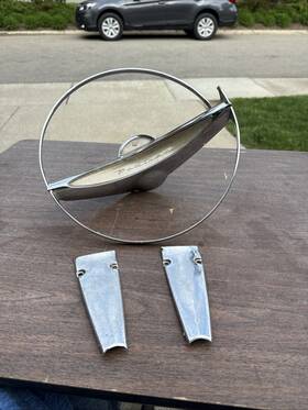 523180 Gm 1957 Pontiac Horn Ring For Steering Wheel Chieftain Star Chief Catalina W Sides