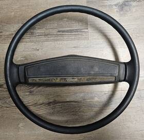 976487 Gm 1973-1977 Chevy Chevelle Black And Woodgrain Steering Wheel Oem