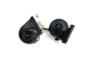 84377259 Gm Trucks 2015-2019 Gmc Sierra 2500 Hd Low And High Horn Pitch Signal Pair Oem