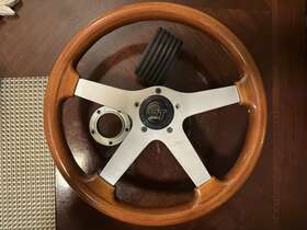Grant Products Gra 742 14 Inch Gt Steering Wheel - Wood