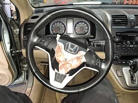 235.ho1h08 Honda Steering Wheel 2008 Crv/cr-v Sku#4216693