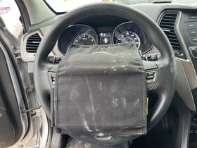 235.hy1418 Hyundai Santa Fe 2018 Steering Wheel 996191
