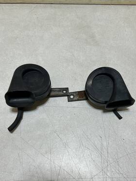 25610cg000 Infiniti 03-08 Fx35 Fx45 High/low Pitch Tone Note Electric Signal Horn 500hz Oem