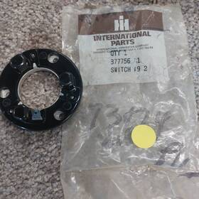 377756c1 International Nos 1971-80 Scout Ii Travelall Travelette Horn Contact Ring