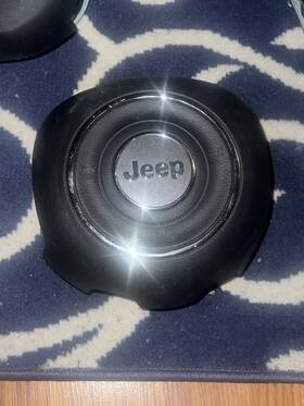 P5sx76lt5ah Jeep 2017-2021 Compass Steering Wheel Driver Side Air B G Great Condition