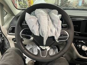 235-10133 Jeep/plymouth Truck Steering Wheel With Adaptive Cruise Leather Fits 22-24 Caravan 223759