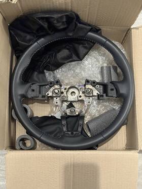 N244-32-982 Mazda 2016-2020 Mx-5 Miata Steering Wheel Leather Black W / White Stitching Oem