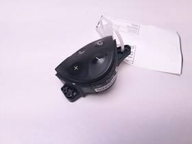 235.mb1o04 Mercedes-benz Steering Wheel Buttons For 2004