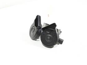 A0065421620 Mercedes-benz 2012 2018 Cls550 W218 Right Side Low Note Tone Horn Signal Oem