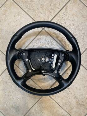 A20946033039e37 Mercedes-benz 2007-2009 W211 Sport Steering Wheel