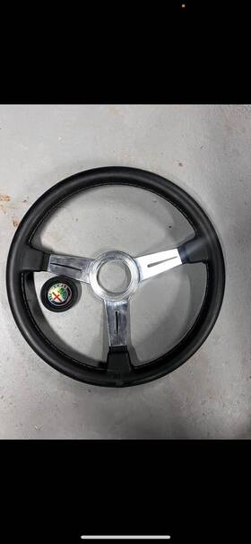 6061.36.1001 Nardi Personal Italy Classic 360mm Steering Wheel With Alfa Romeo Horn Button