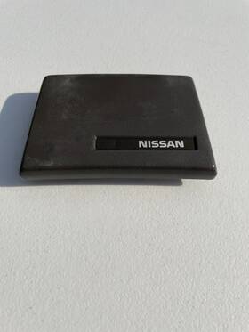 A-123-5315-100 Nissan 86-89 Oem D21 Hardbody Pickup Truck Center Steering Wheel Cover Cap Pad