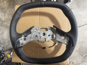 34270548 Oem 2020-26 C8 Corvette Steering Wheel - Black Leather White Stitch Heat